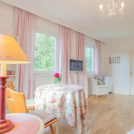 Gabriela Boutique In Poertschach Portschach am Woerthersee