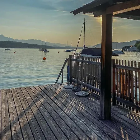 Guest house Gabriela Boutique In Poertschach 3*