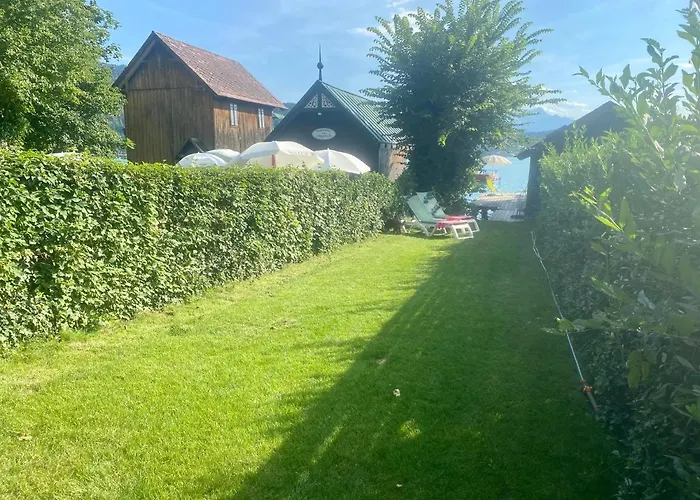 Gabriela 招待所 3*