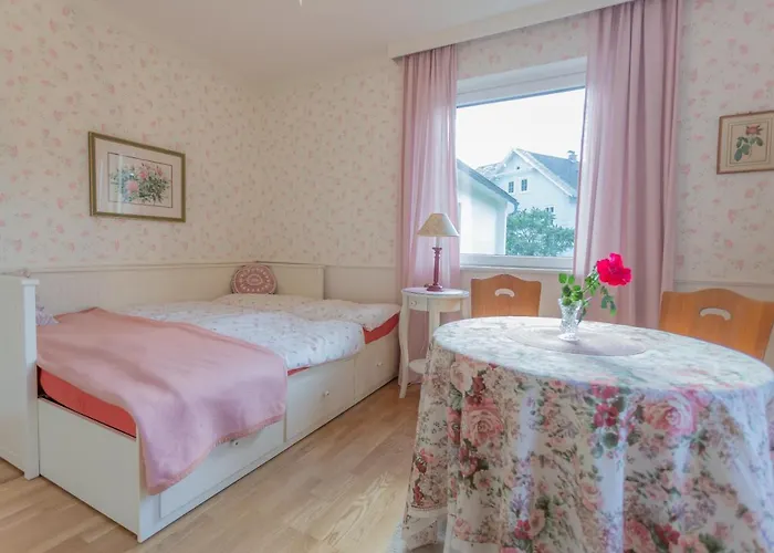 Gabriela Portschach am Woerthersee